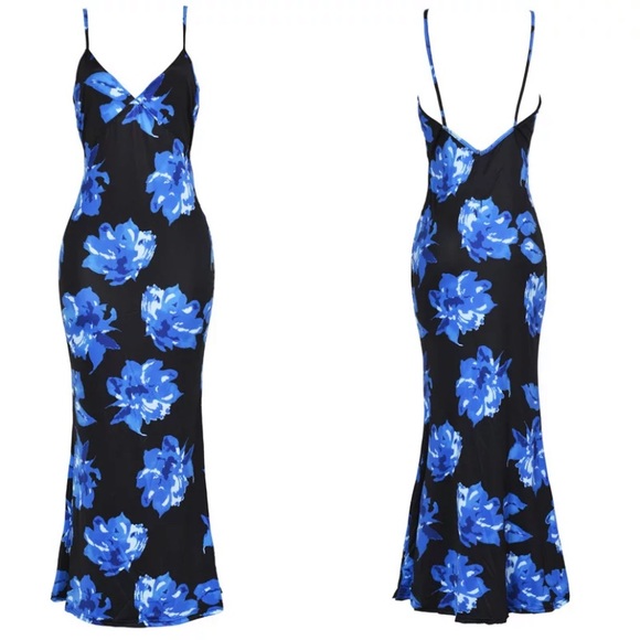 Floral Print Plunging Blue Black Maxi Dress - Picture 2 of 8